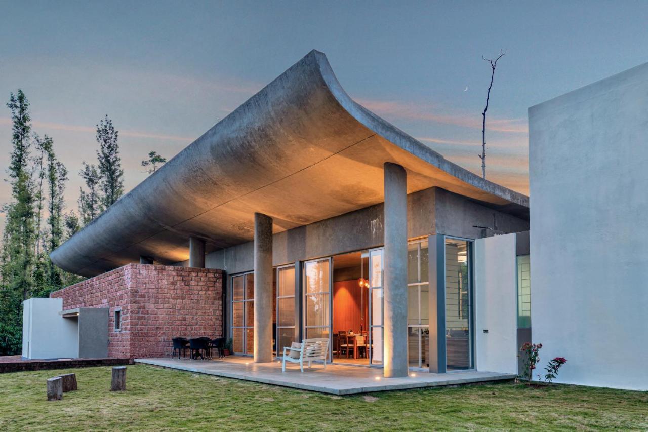 Saffronstays Cafella- A 3-Bdr Elliptical-Roof Villa In Chikmagalur Mudigere Esterno foto